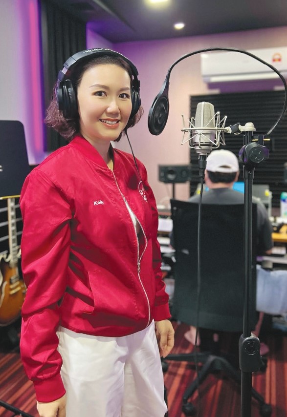 kelly wong 5